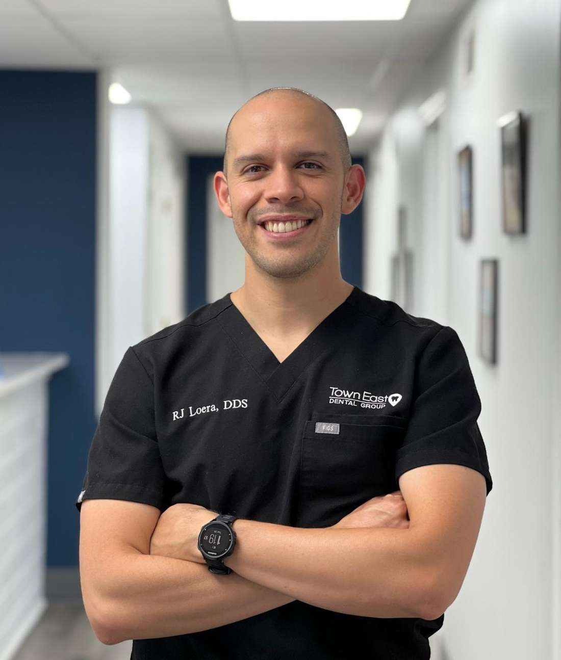 headshot of dr rj loera l dds mesquite tx